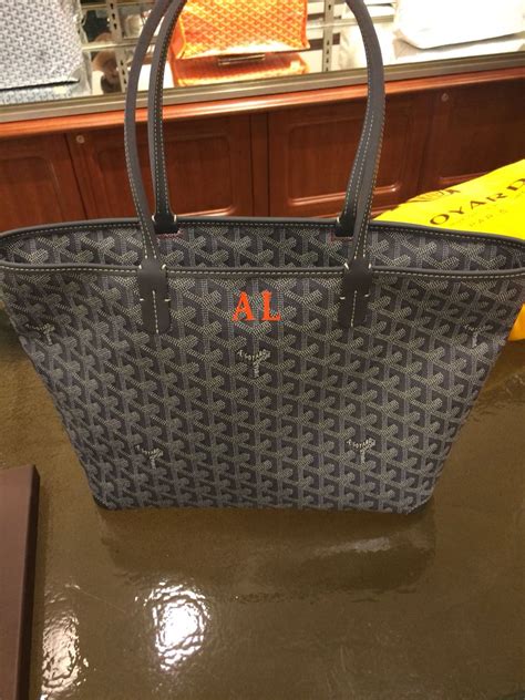 where to buy goyard houston|goyard boutique chicago.